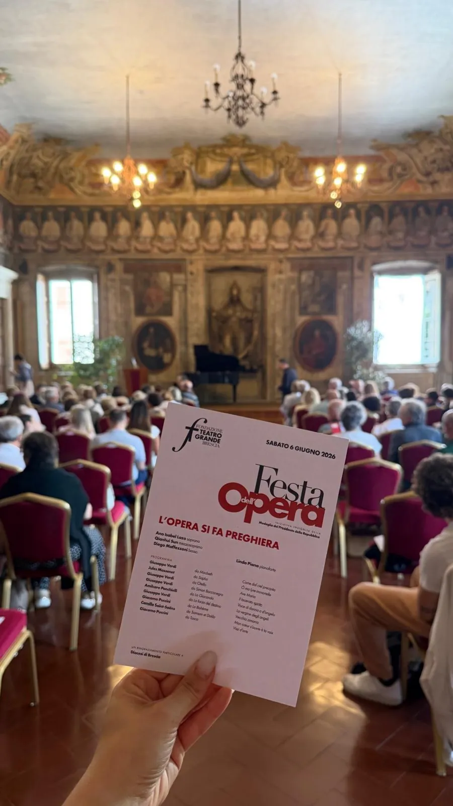 Programma de L’opera si fa preghiera durante la Festa dell’Opera 2026, con il pubblico in sala